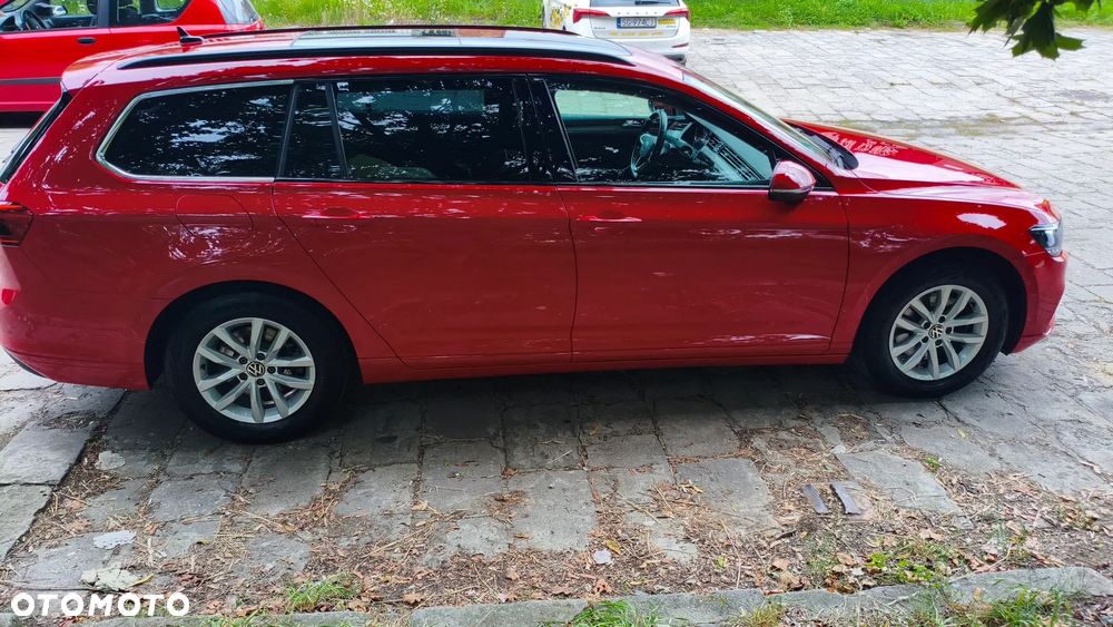 Volkswagen Passat Variant 2.0 TDI SCR DSG Business - 8