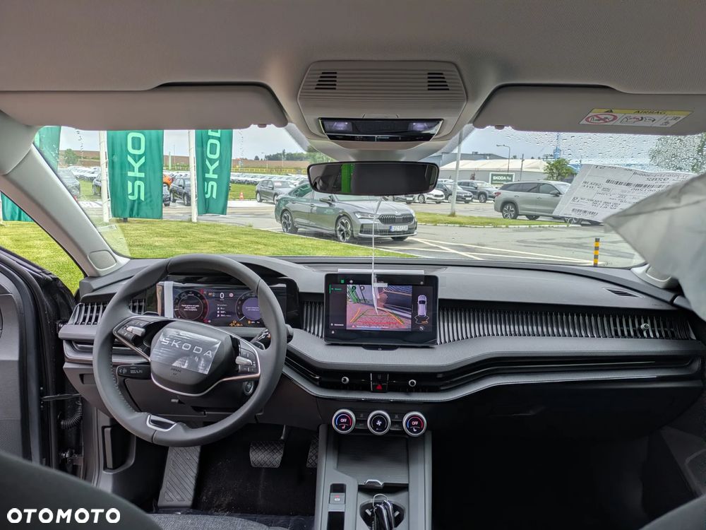 Skoda Superb 2.0 TDI SCR Essence DSG - 8