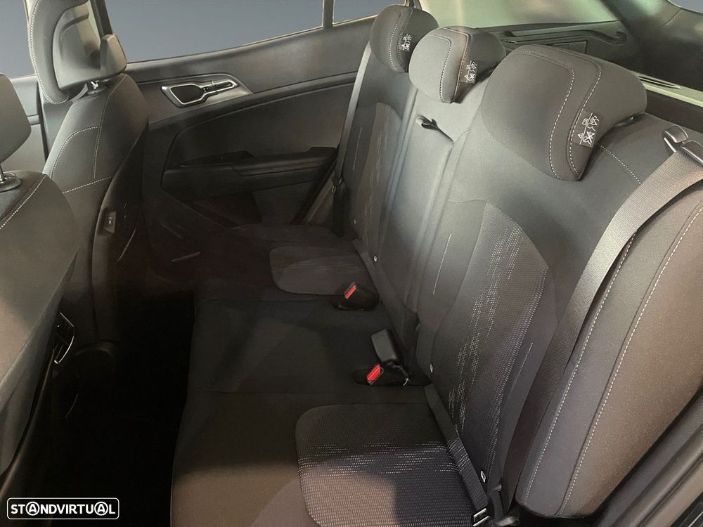 Kia Sportage 1.6 T-GDI Drive - 11