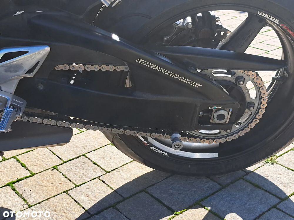 Honda CBR - 3