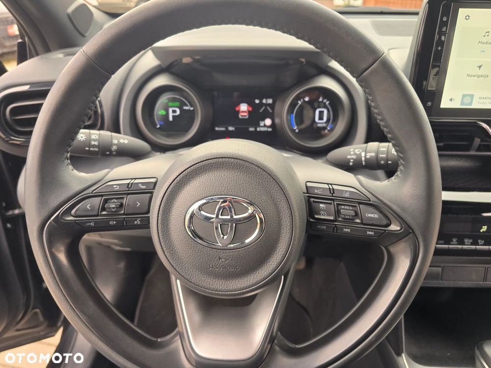 Toyota Yaris Cross - 25