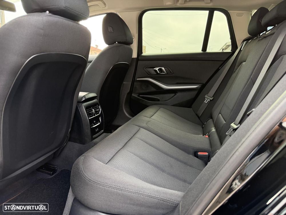 BMW 320 e Auto - 11