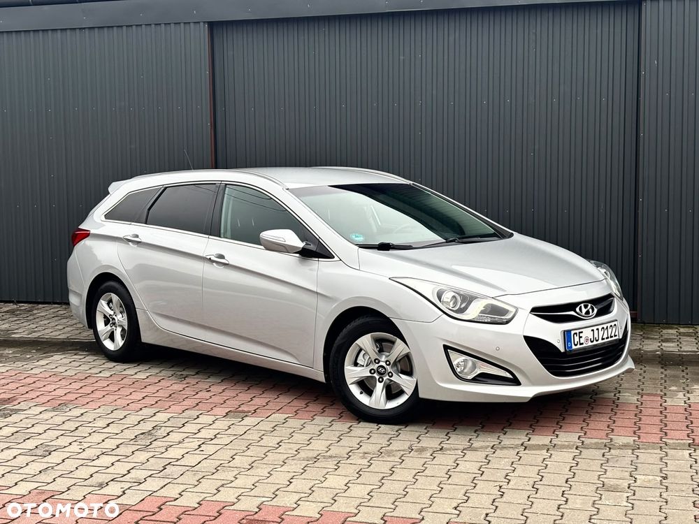 Hyundai i40 i40cw 1.7 CRDi Fifa World Cup Edition - 3