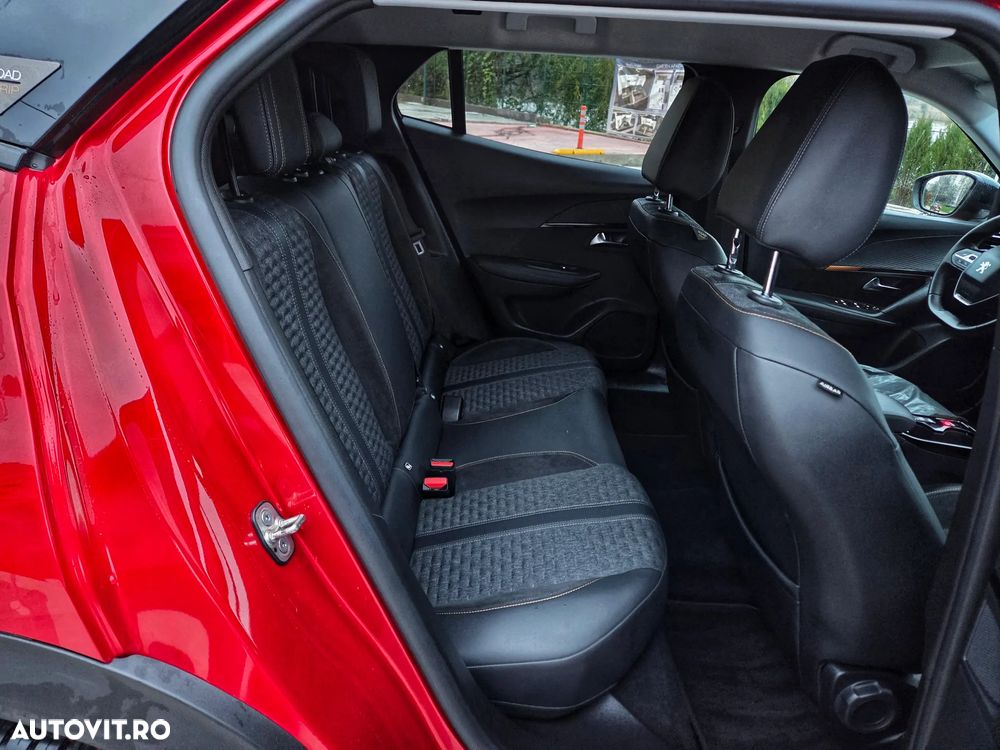 Peugeot 2008 1.5 BlueHDI 130 S&S EAT8 GT - 15