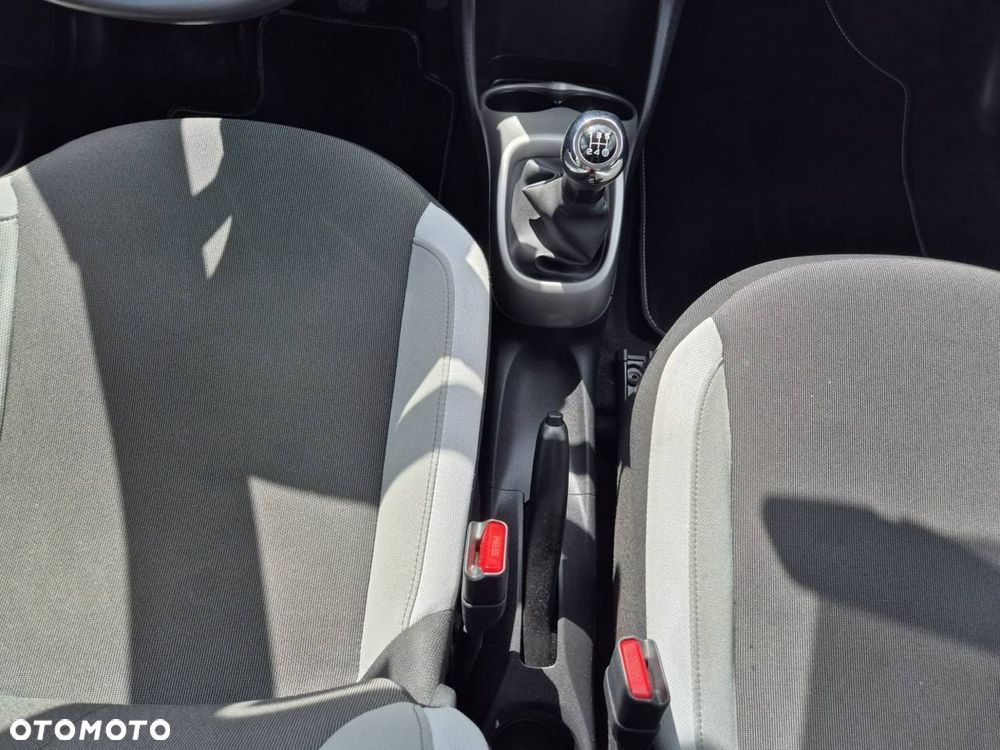 Toyota Aygo - 16