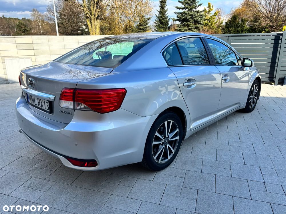 Toyota Avensis 2.2 D-4D Prestige - 5