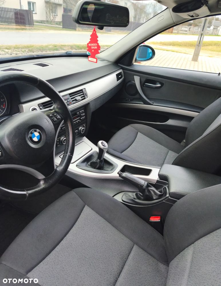 BMW Seria 3 - 28