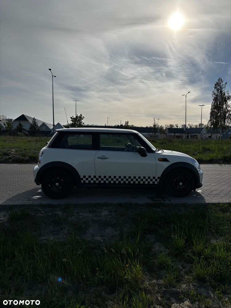 MINI ONE Standard - 5