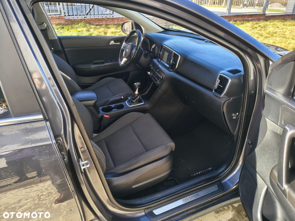 Kia Sportage 1.6 GDI 2WD ISG Spirit - 19
