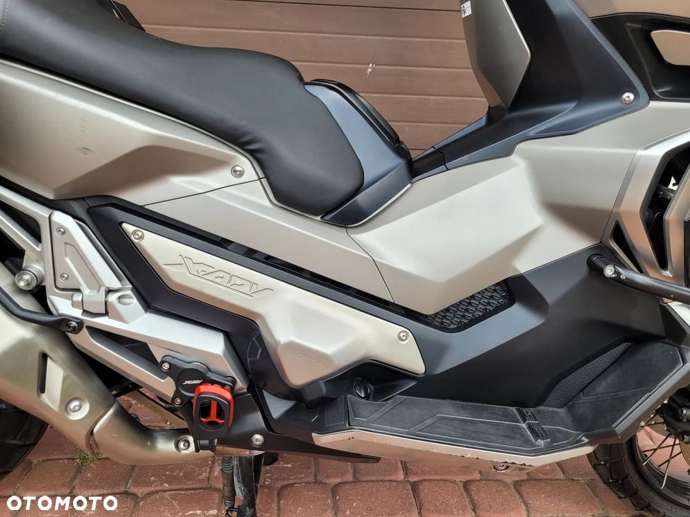 Honda X-ADV - 16