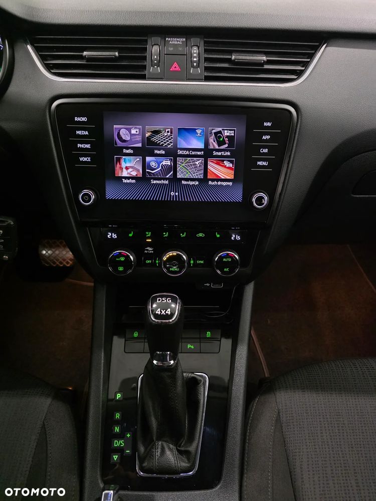 Skoda Octavia 2.0 TDI SCR 4x4 Style DSG - 13