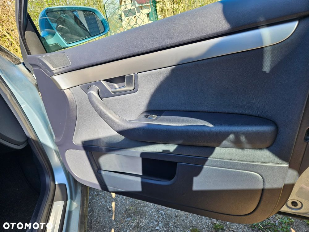 Audi A4 Avant 2.0 TDI Multitronic - 21