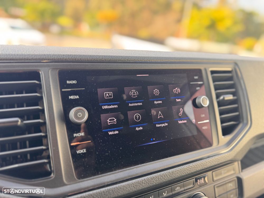 VW Crafter 2.0 TDI 140HP 35 MWB HRF - 19