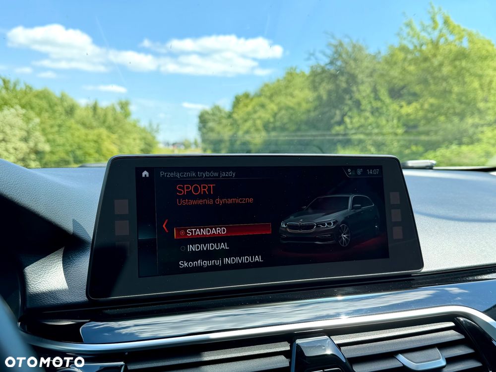 BMW Seria 5 520d xDrive MHEV Sport Line sport - 29