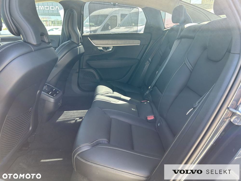 Volvo S90 - 32