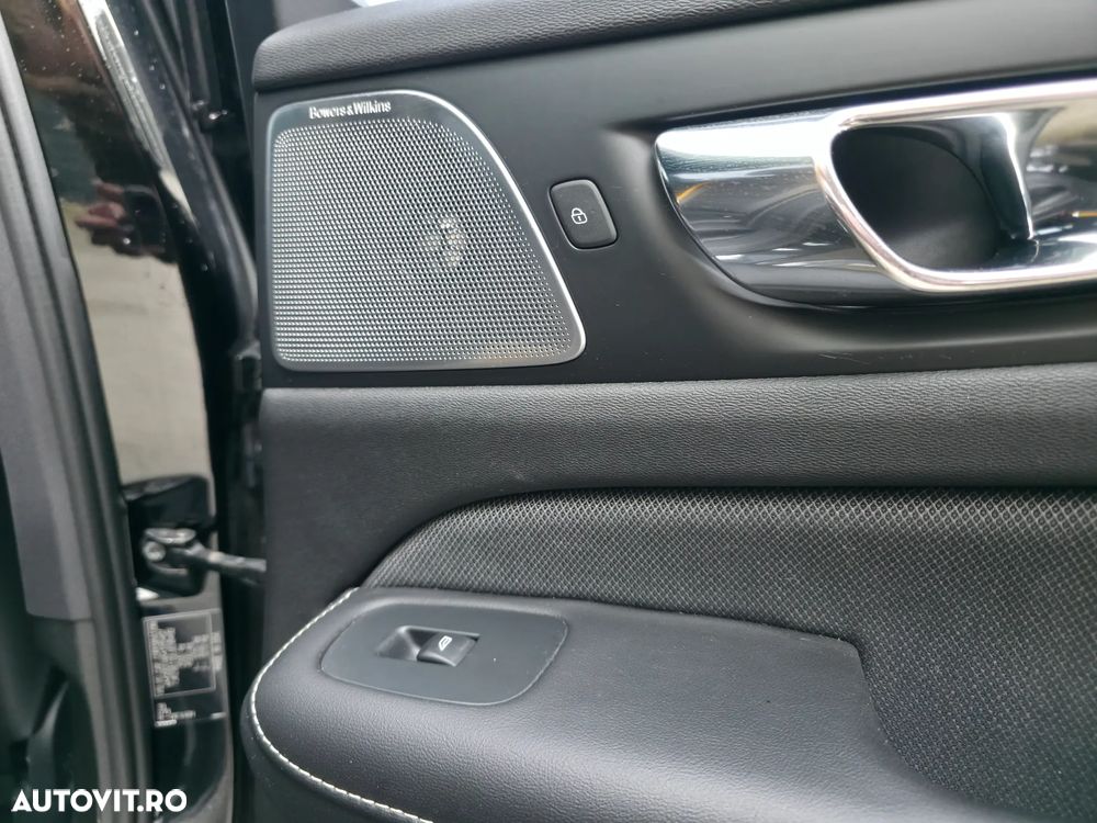 Volvo S60 T8 Recharge AWD Polestar Engineered - 20