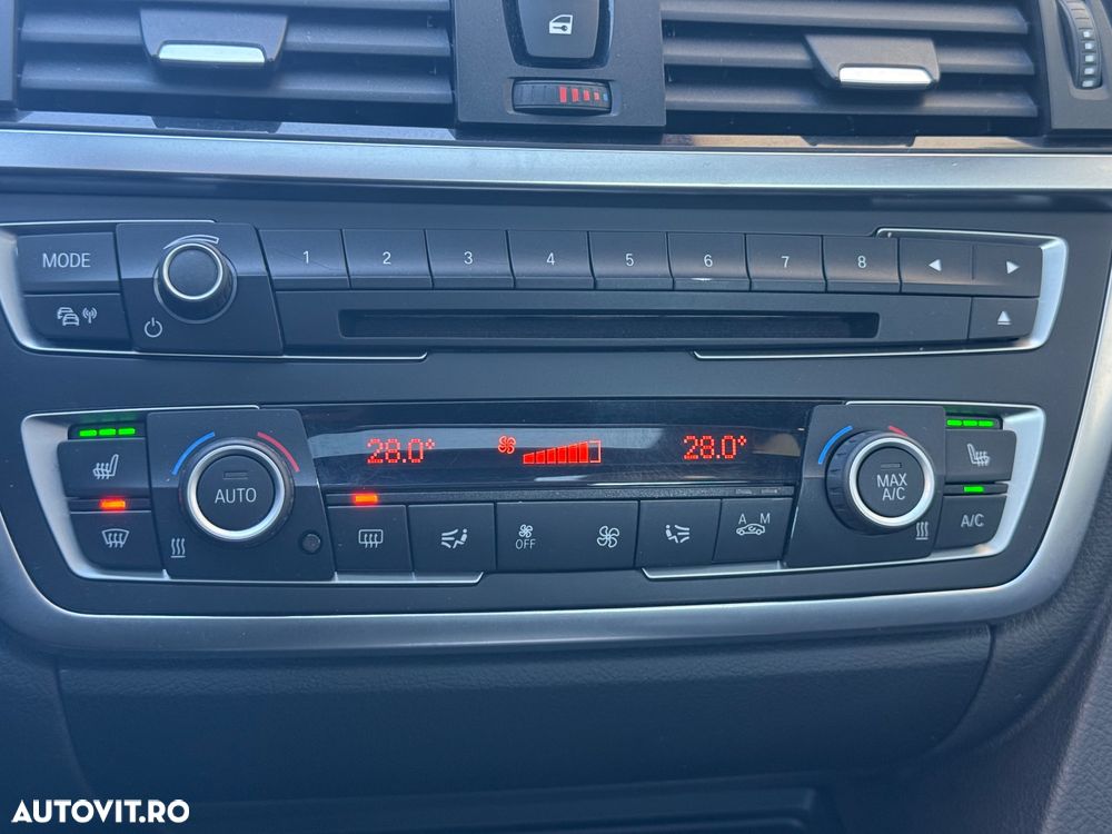BMW Seria 3 318d Aut. Luxury Line - 15