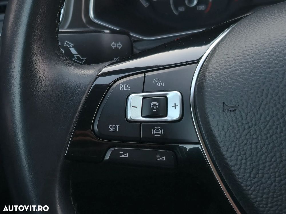 Volkswagen T-Roc 1.0 TSI OPF Style - 25