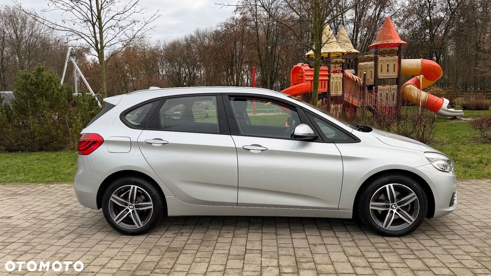 BMW Seria 2 218d Sport-Aut - 4