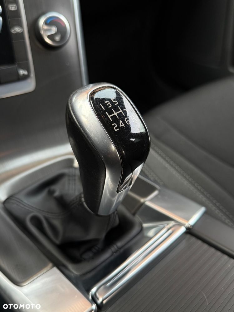 Volvo XC 60 D4 Momentum - 20