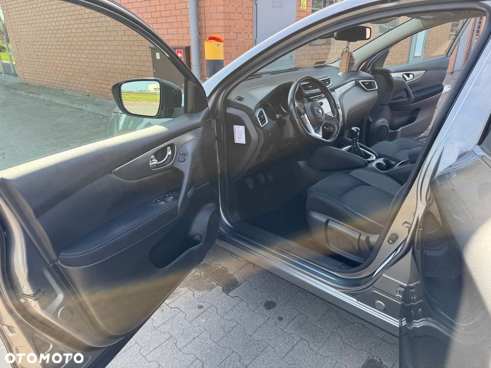 Nissan Qashqai 1.6 DIG-T N-Connecta - 12