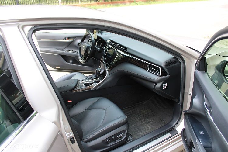 Toyota Camry 2.5 Hybrid Executive CVT - 5