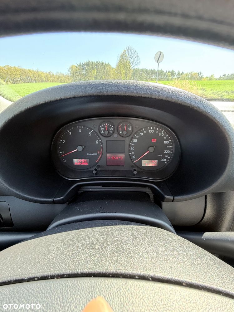 Audi A3 3-drzwiowe 1.6 Attraction - 13