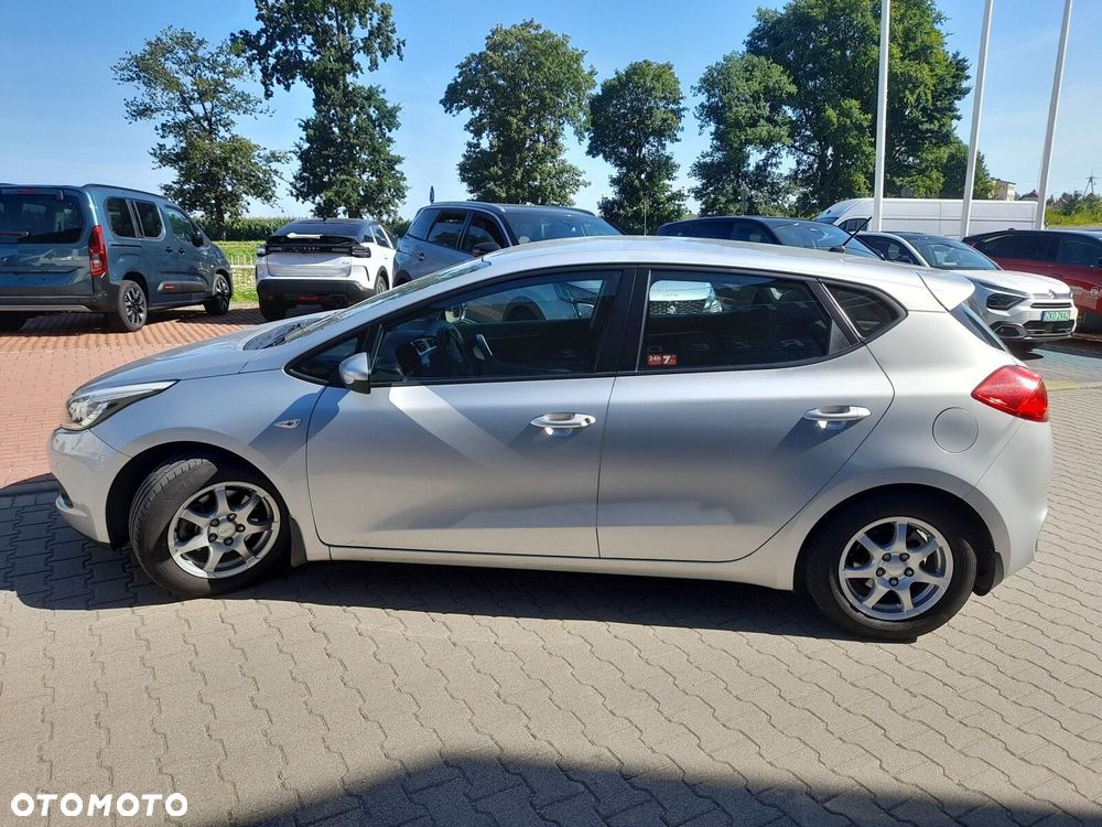Kia Ceed 1.6 GDI M - 8