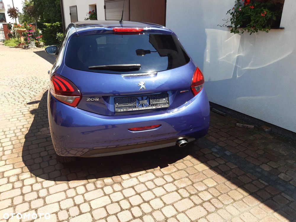 Peugeot 208 - 4