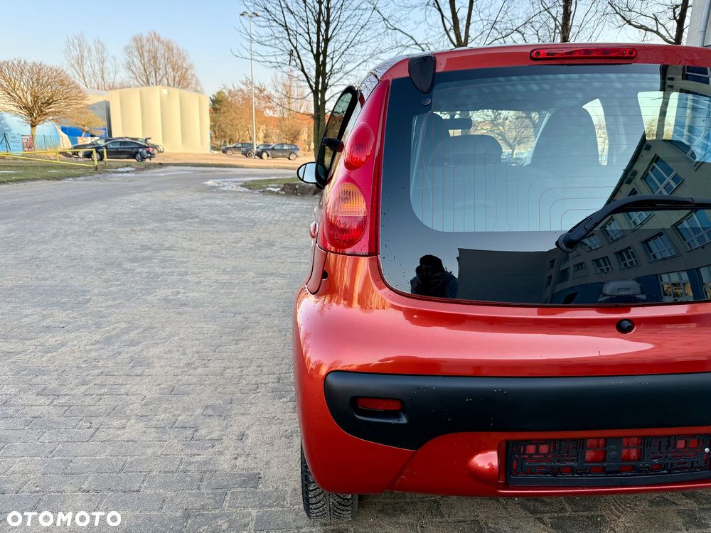 Peugeot 107 1.0 Trendy 2-Tronic - 31