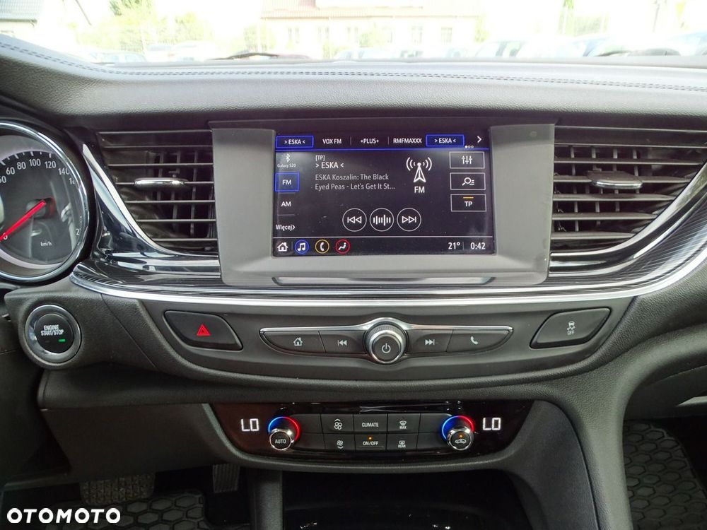 Opel Insignia - 11