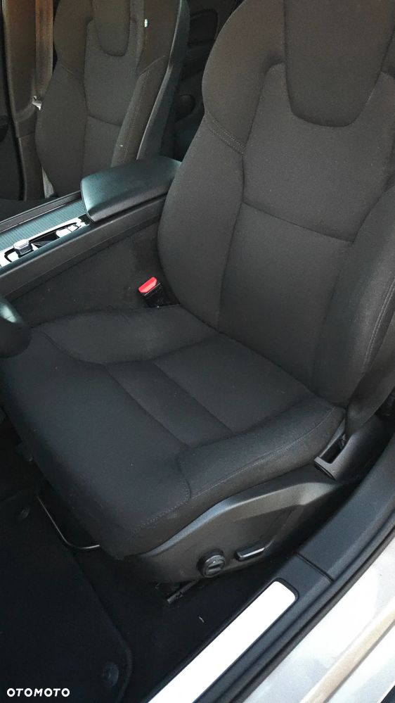 Volvo V60 B3 B DKG Momentum - 14