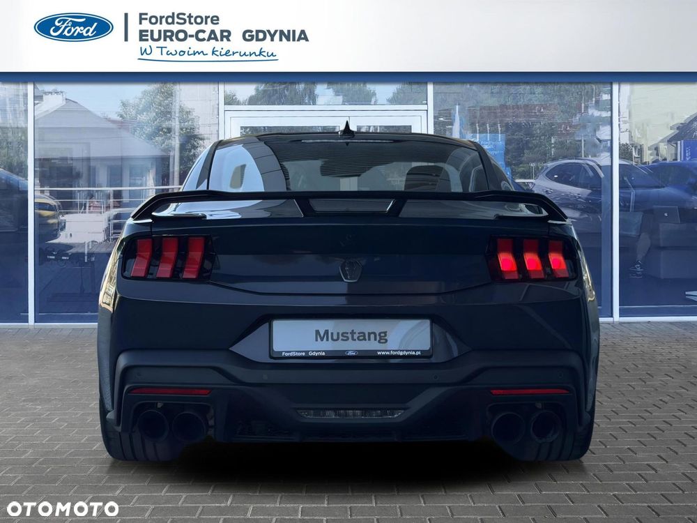Ford Mustang - 7