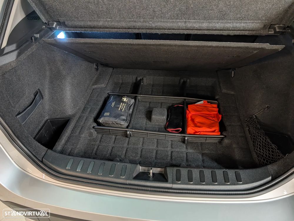 BMW X1 sDrive16d Sport Line - 34