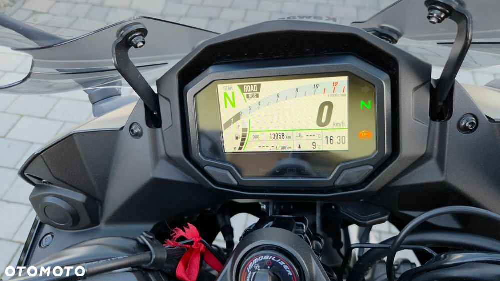 Kawasaki Ninja 1000 SX - 36