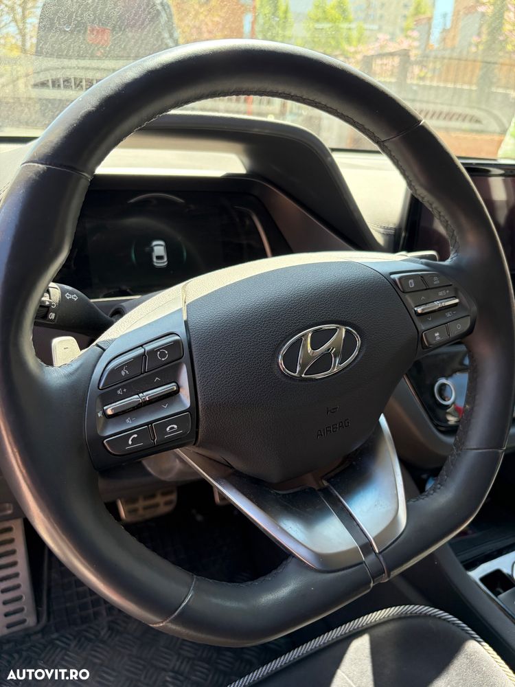 Hyundai IONIQ - 26