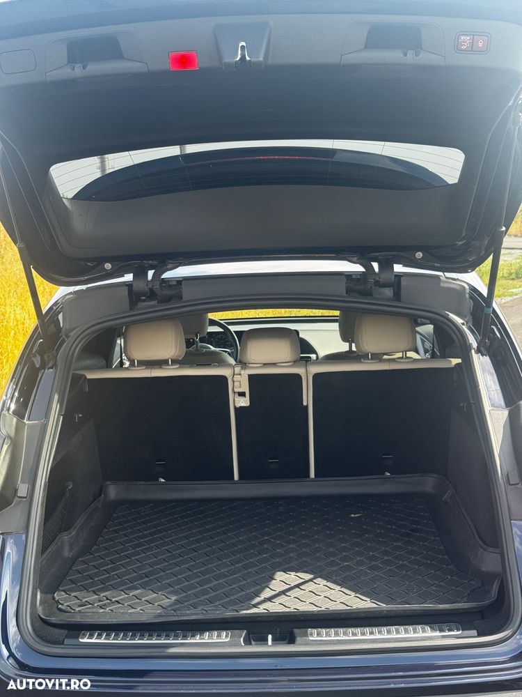 Mercedes-Benz EQC 400 4MATIC - 4