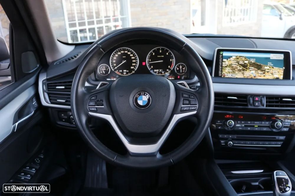BMW X5 30 d xDrive Pack M - 14