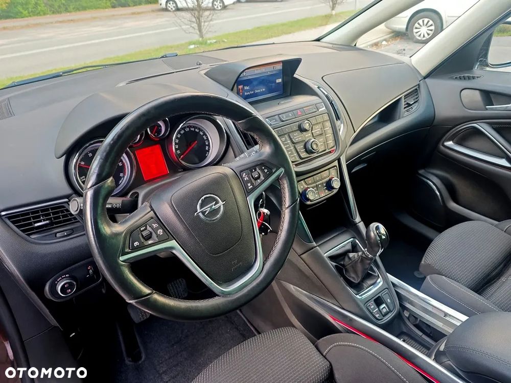 Opel Zafira Tourer 2.0 CDTI Innovation - 26
