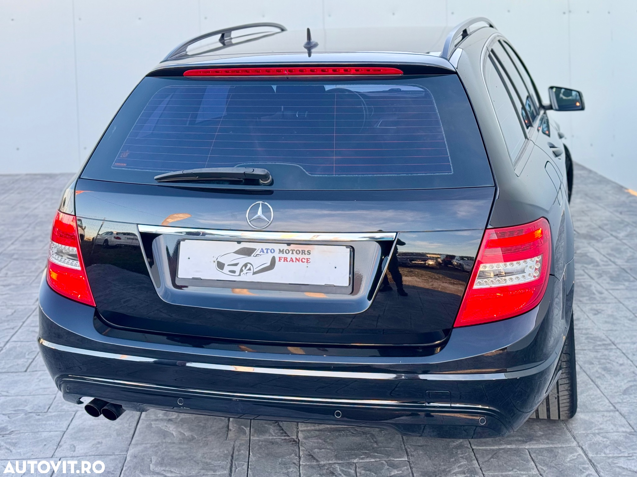 Mercedes-Benz C 200 T CDI DPF (BlueEFFICIENCY) Elegance - 12