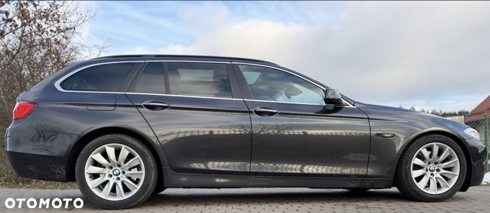 BMW Seria 5 525d xDrive Luxury Line - 12