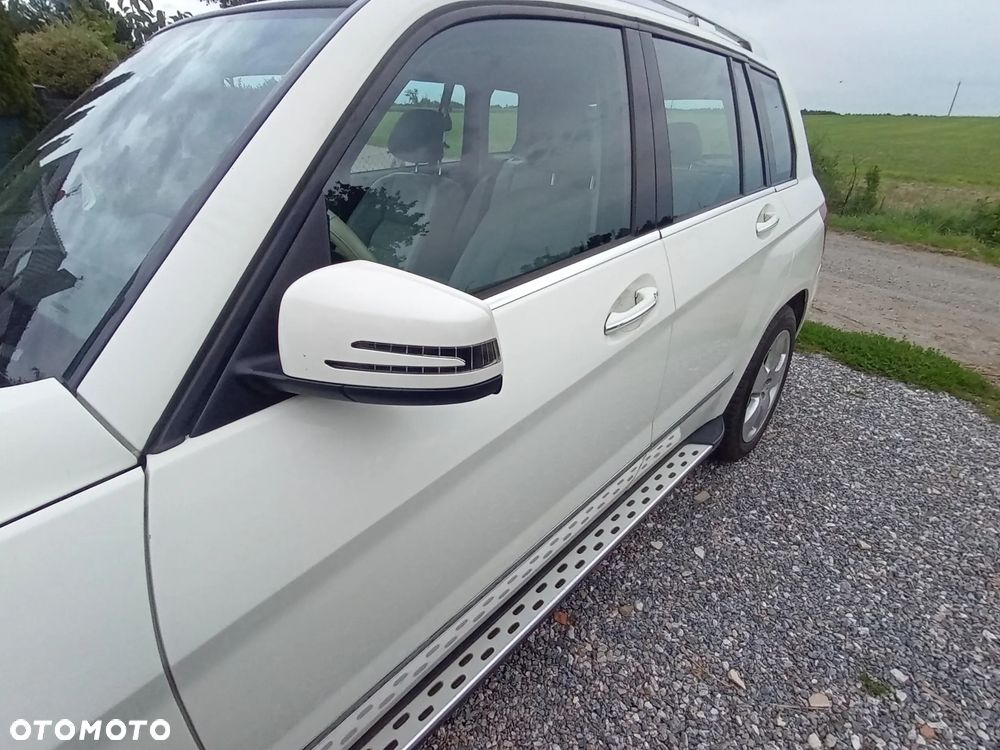 Mercedes-Benz GLK - 25
