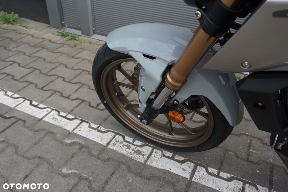 Honda CB - 13