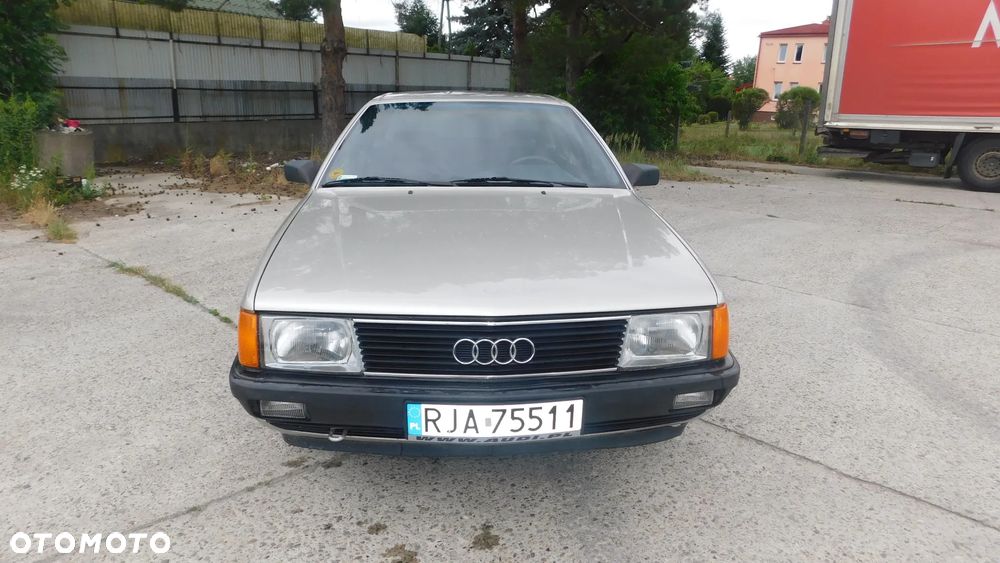 Audi 100 1.8 E - 7