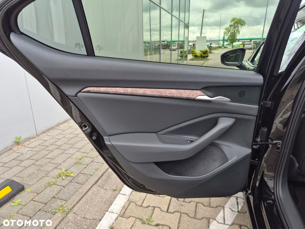 Skoda Superb 2.0 TDI SCR 4x4 L&K DSG - 21