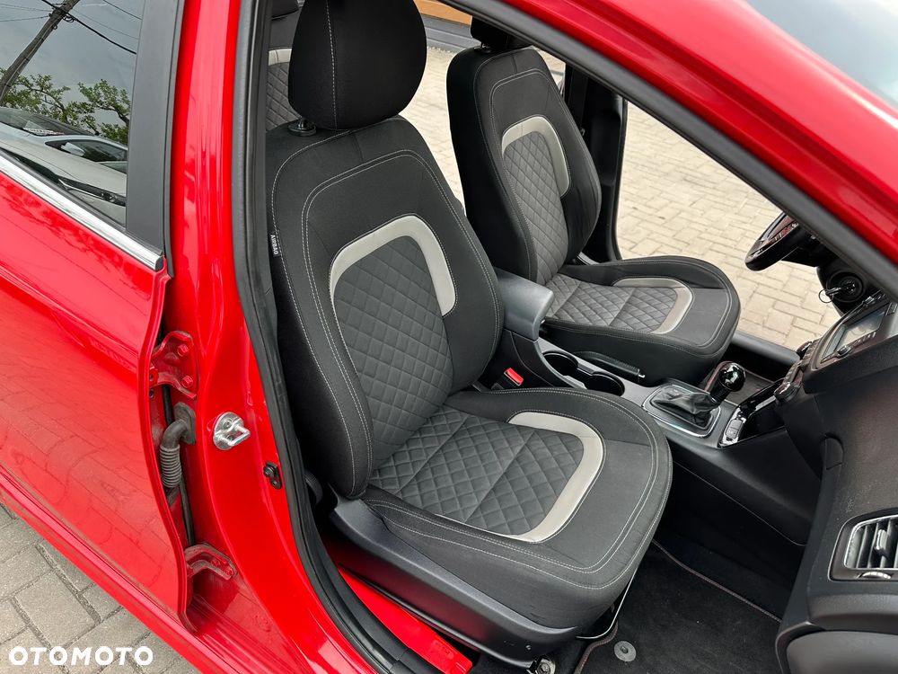 Kia Ceed - 22