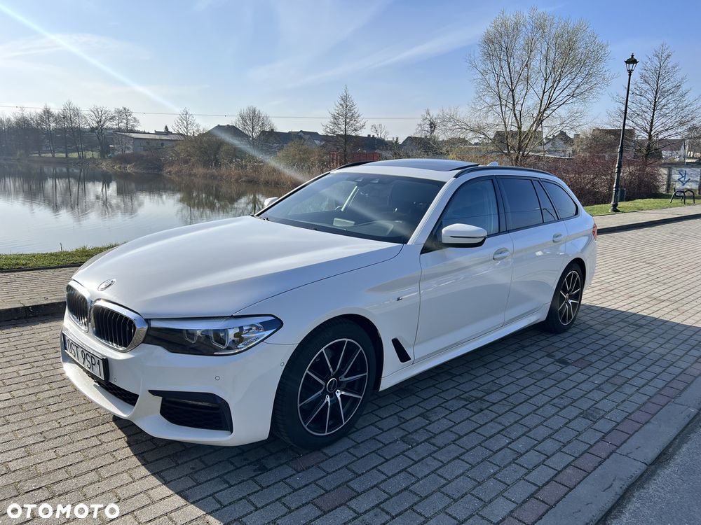 BMW Seria 5 520d M Sport - 1