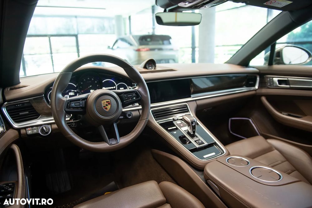 Porsche Panamera 4 E-Hybrid Executive - 16