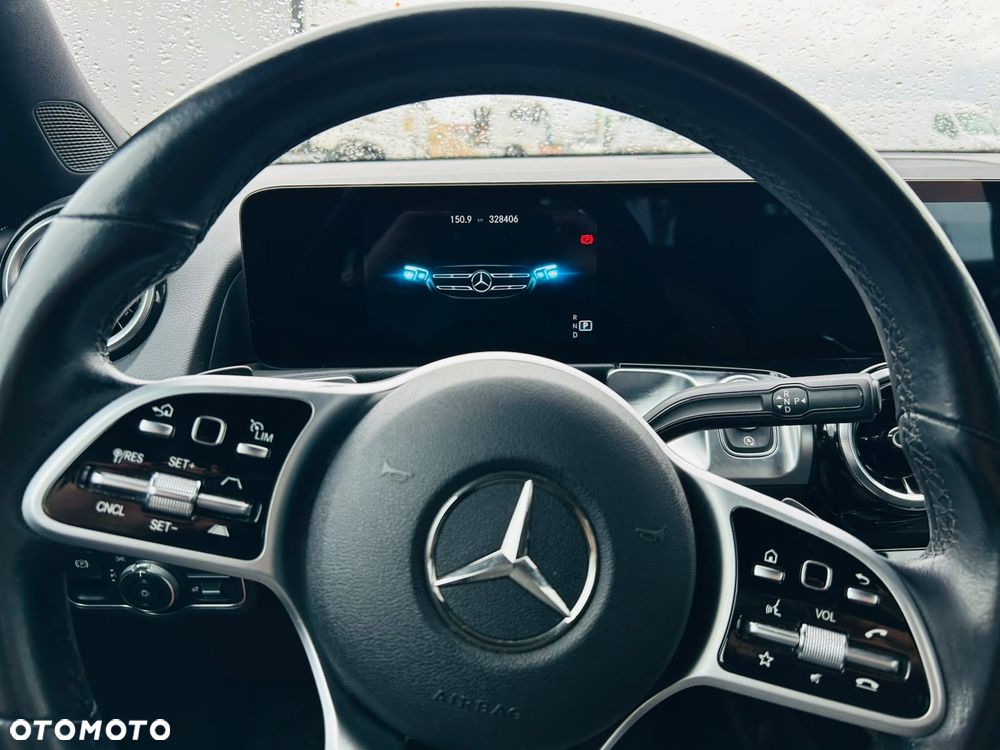 Mercedes-Benz GLB - 20