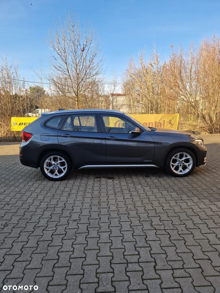 BMW X1 xDrive28i Sport Line - 4